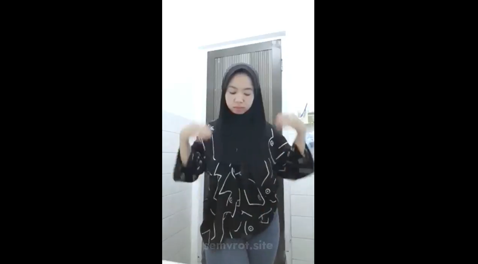 Viral Jilbab Awal Coba Coba Ehh Malah Ke Enakan Ya Lanjung Nyampe Becek
